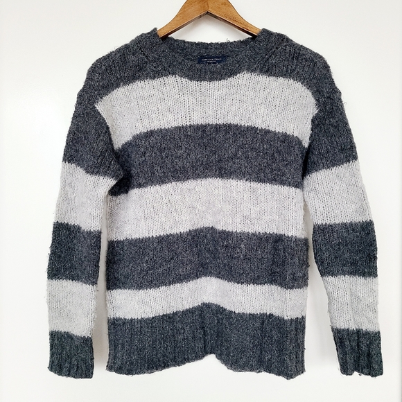 American Eagle Outfitters Sweaters - American Eagle Grey Striped Sweater XS